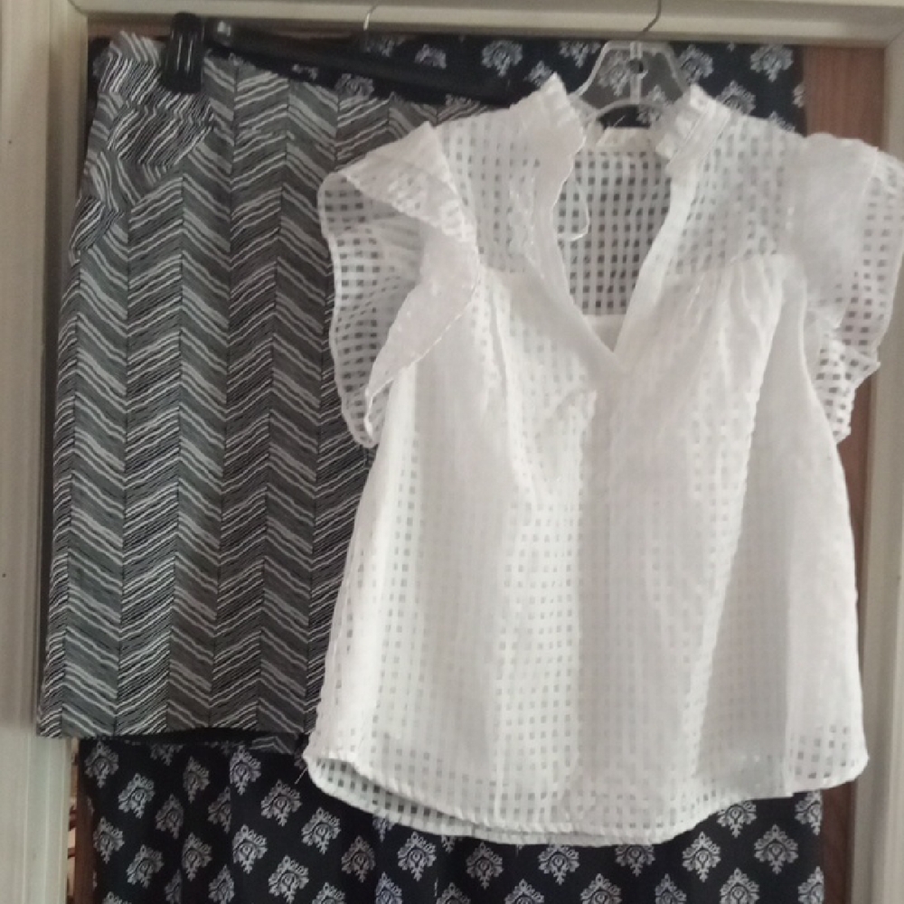 Elegant White and Black Skirt Set